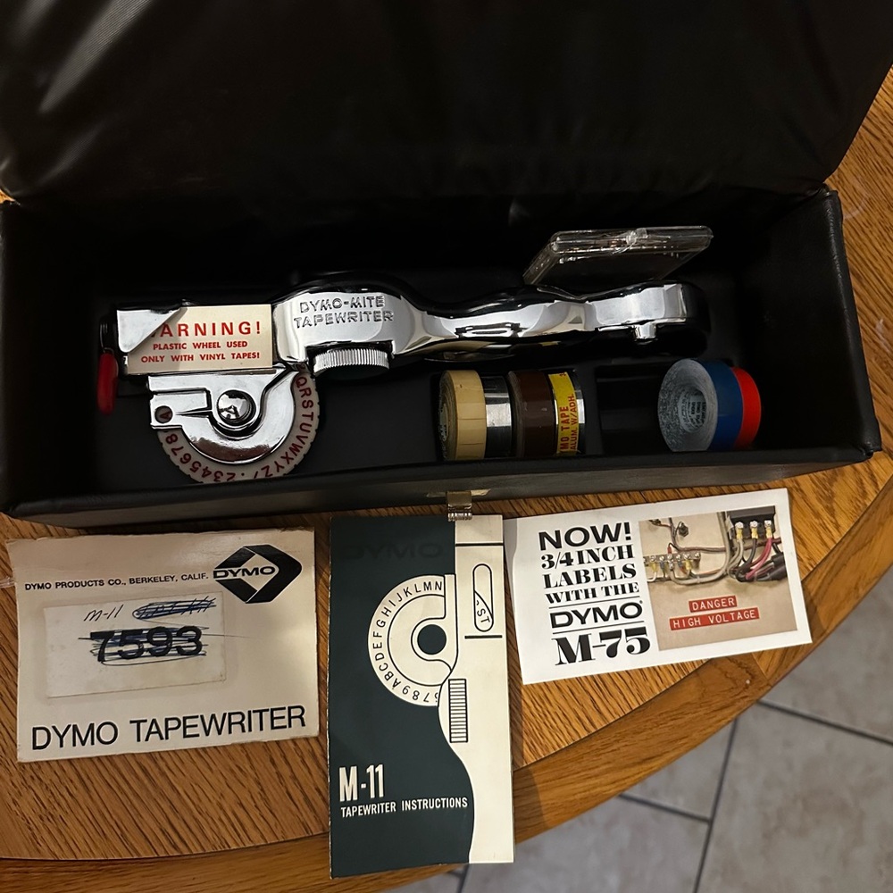 Vintage DYMO Tapewriter (M-11)